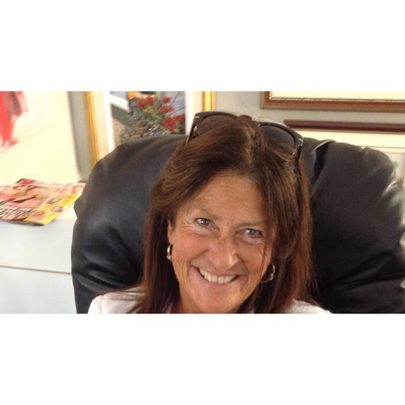 Meet your Posher, Michèle - Picture 1 of 1